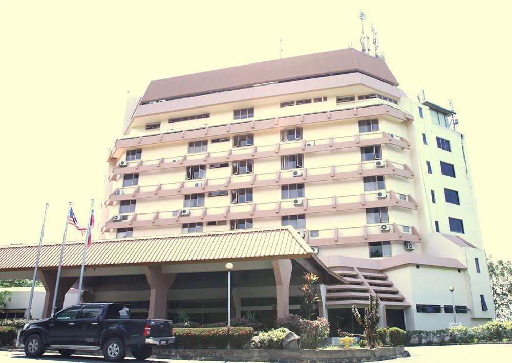 Oyo 89692 Perkasa Hotel Tenom Zewnętrze zdjęcie