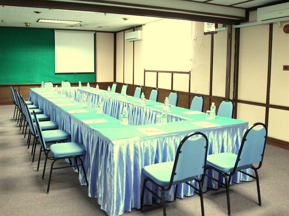 Oyo 89692 Perkasa Hotel Tenom Zewnętrze zdjęcie