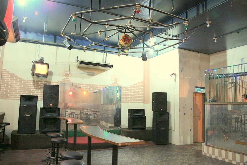 Oyo 89692 Perkasa Hotel Tenom Zewnętrze zdjęcie