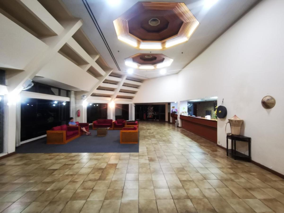Oyo 89692 Perkasa Hotel Tenom Zewnętrze zdjęcie