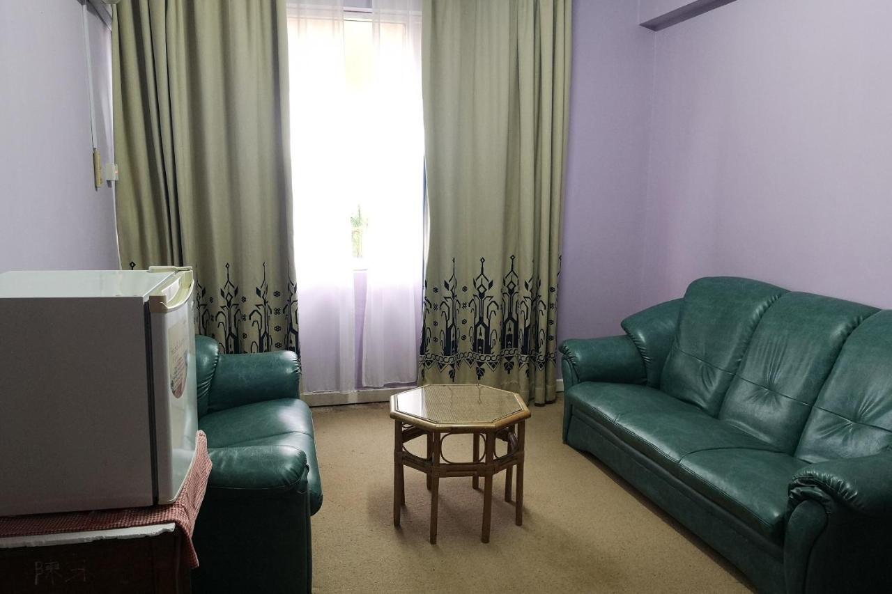 Oyo 89692 Perkasa Hotel Tenom Zewnętrze zdjęcie