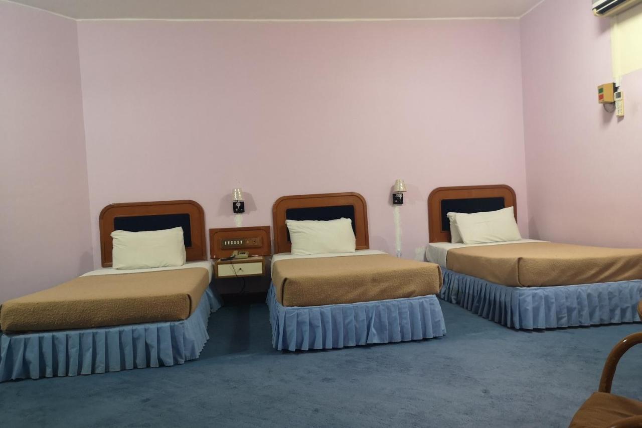 Oyo 89692 Perkasa Hotel Tenom Zewnętrze zdjęcie