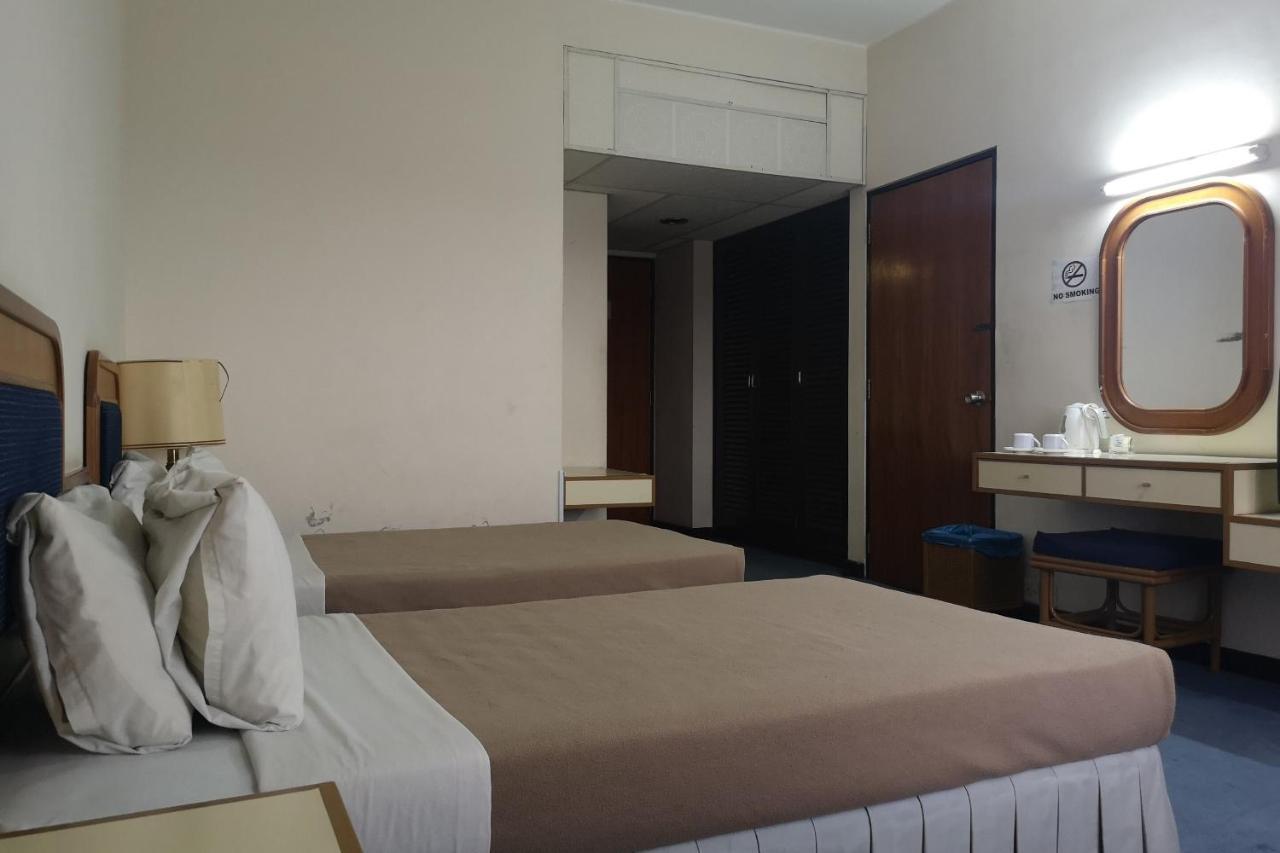 Oyo 89692 Perkasa Hotel Tenom Zewnętrze zdjęcie