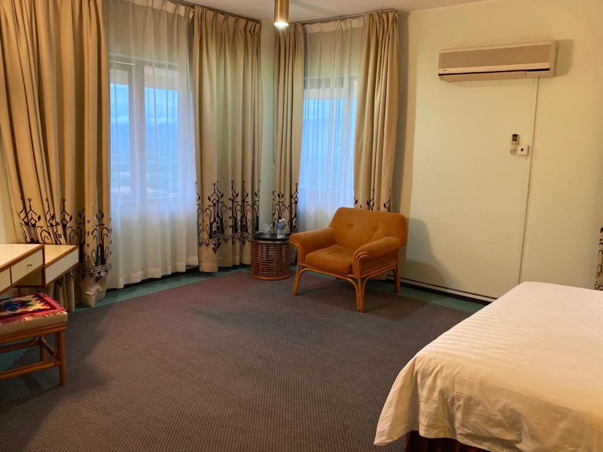 Oyo 89692 Perkasa Hotel Tenom Zewnętrze zdjęcie