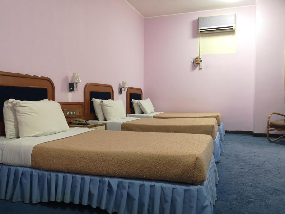 Oyo 89692 Perkasa Hotel Tenom Zewnętrze zdjęcie