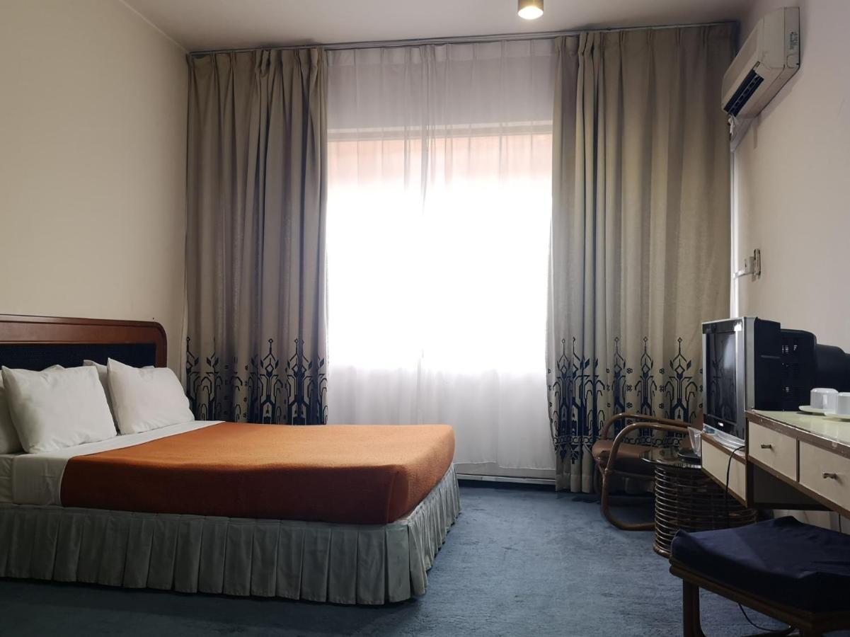 Oyo 89692 Perkasa Hotel Tenom Zewnętrze zdjęcie